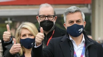 تصريحات مثيرة للجدل.. مرشح رئاسة برشلونة فيكتور فونت يواجه انتقادات بسبب محاضرة نسائية